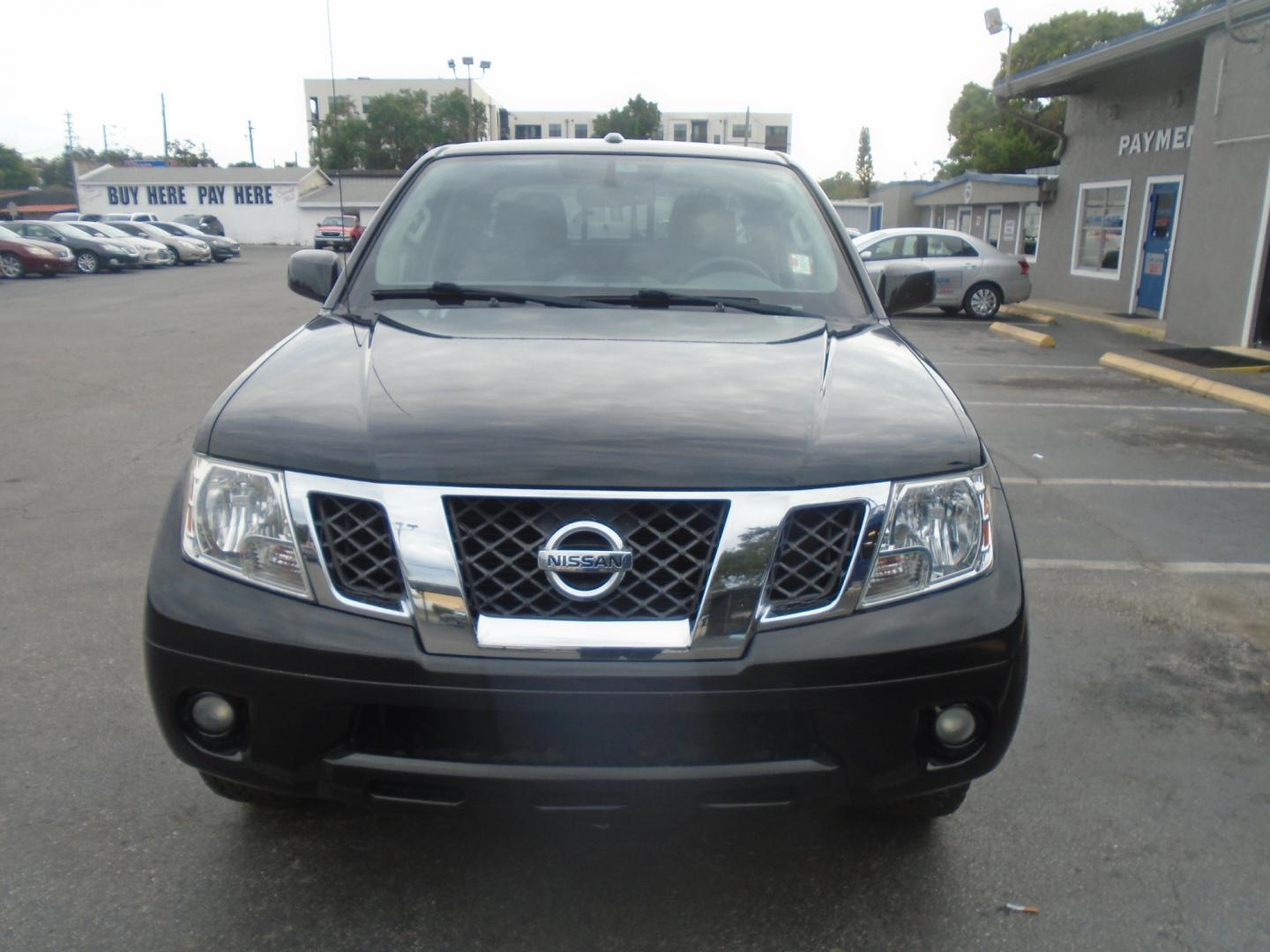 2014 Nissan Frontier S Crew Cab 5AT 2WD (1N6AD0ER3EN) with an 4.0L V6 DOHC 24V engine, 5-Speed Automatic transmission, located at 6112 N Florida Avenue, Tampa, FL, 33604, (888) 521-5131, 27.954929, -82.459534 - Photo#1